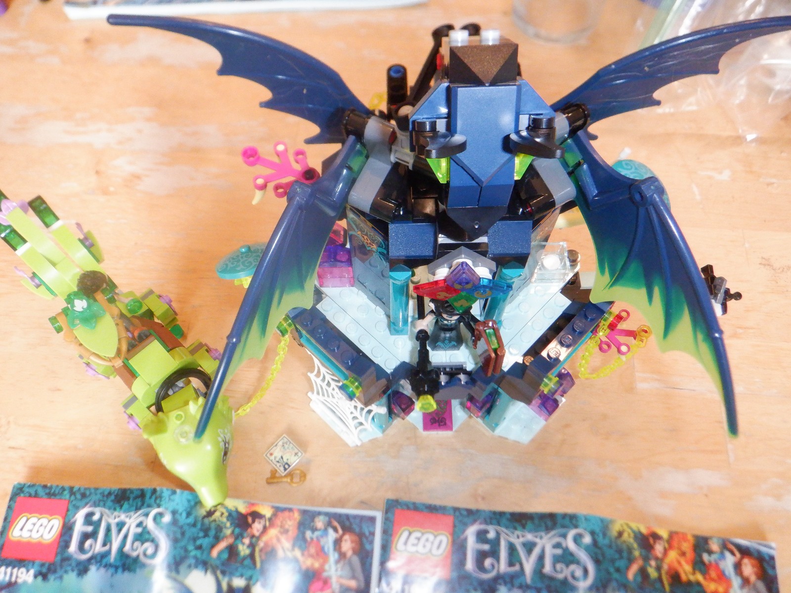 LEGO Elves: Noctura\'s Tower & the Earth Fox Rescue (41194) used 99% complete LEGO Elves: Noctura\'s Tower & the Earth Fox Rescue (41194) used 99% complete