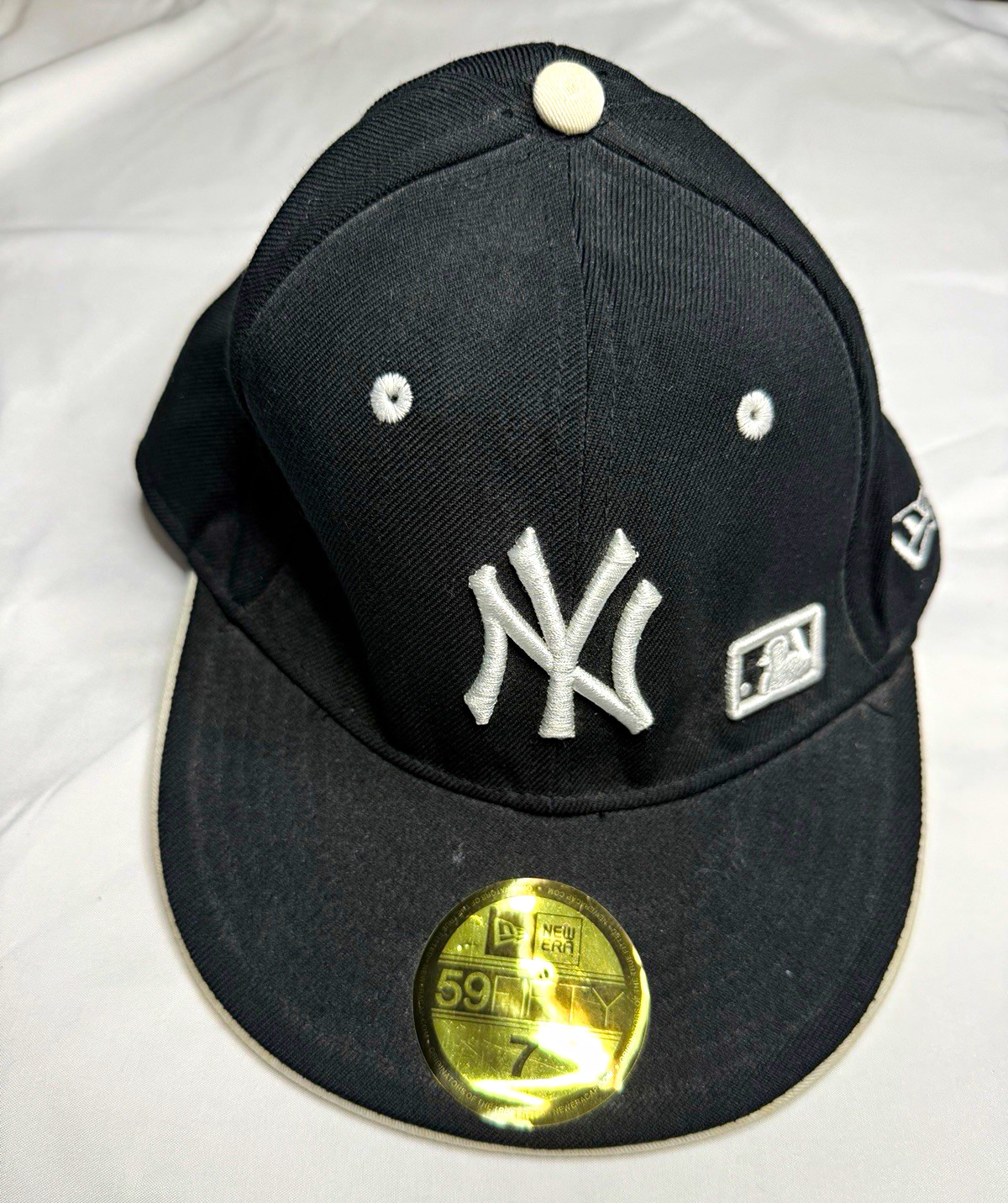 New Era 59FIFTY New York Yankees Fitted Baseball Cap Black/White Size 7