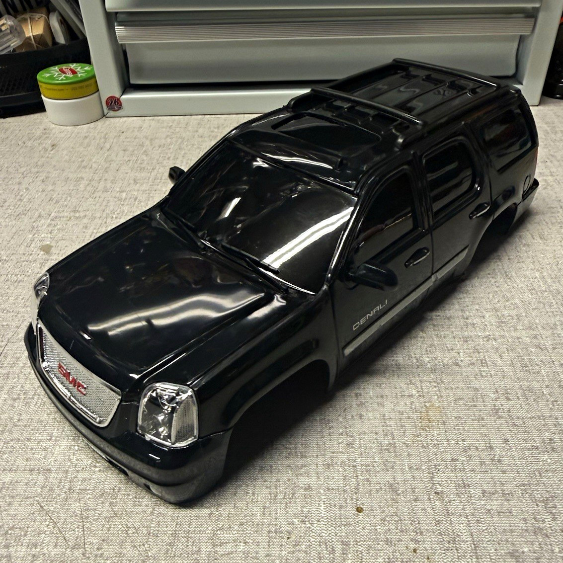 Scx24 Body GMC Yukon Denali 1/24 hardbody Scx24 Body GMC Yukon Denali 1/24 hardbody