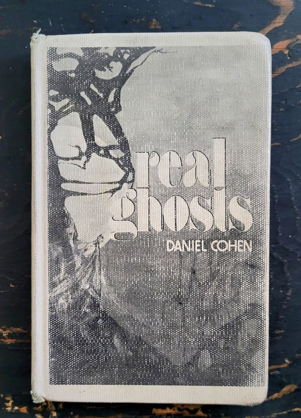 1977 Real Ghosts Cohen - Vintage Illustrated Ghost Book Ghost Photography HC