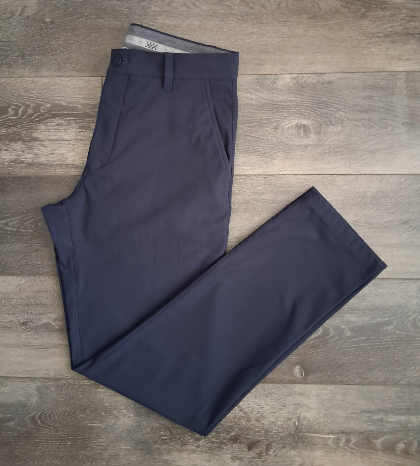 Rhone Commuter Slim-Fit Pants Performance Stretch Navy Blue Size 30x30 NWOT Rhone Commuter Slim-Fit Pants Performance Stretch Navy Blue Size 30x30 NWOT