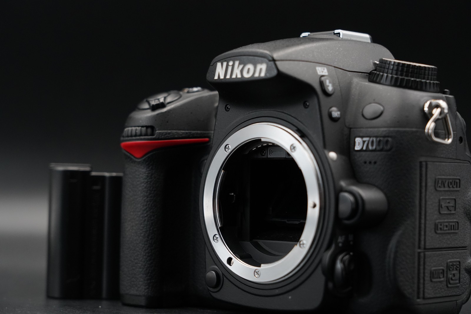 Nikon D7000 DSLR Digital SLR Camera Body -24% cuts- US STOCK #11276