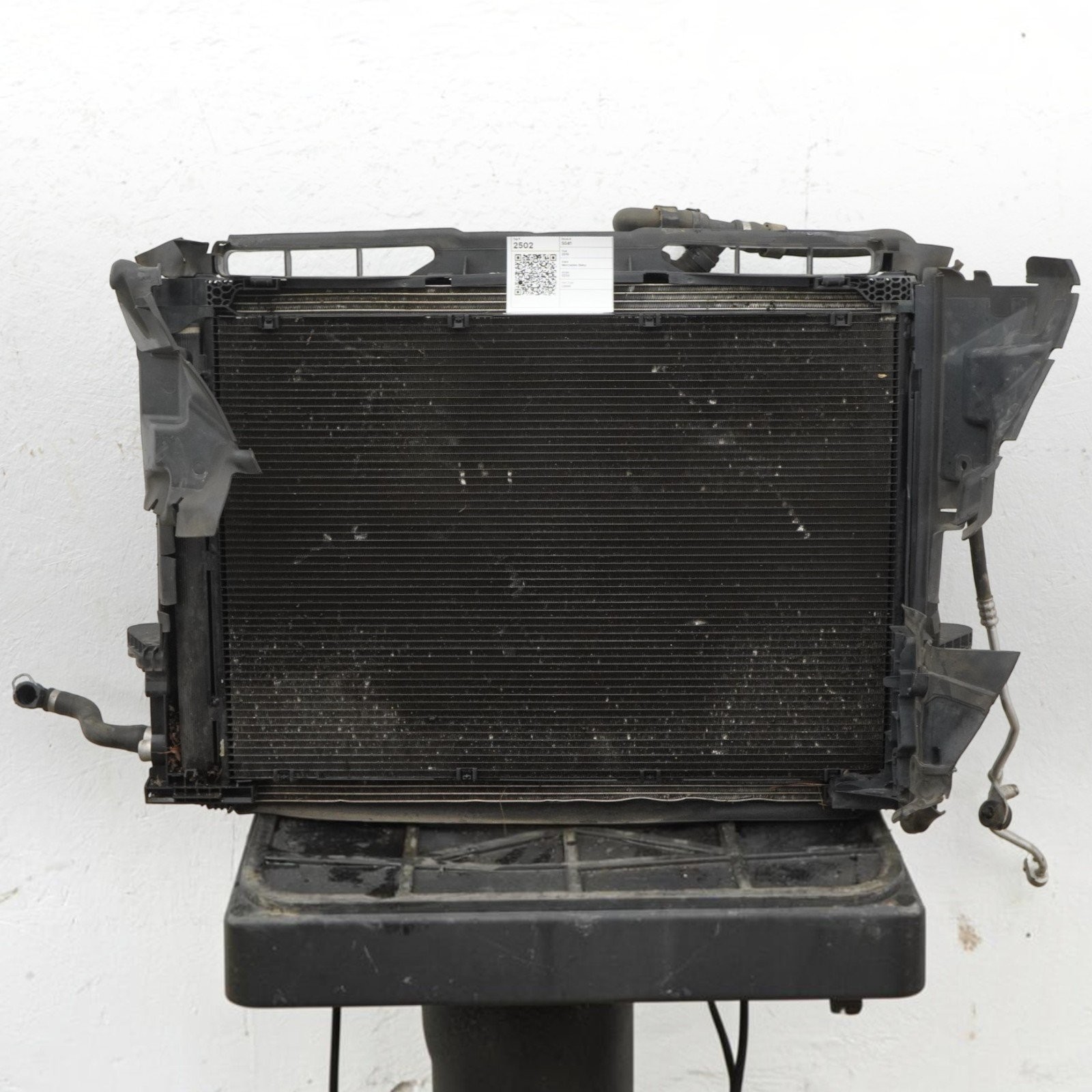14-20 Mercedes S550 W222 Radiator AC Condenser Fan Shroud Cooling 2225053230 OEM 14-20 Mercedes S550 W222 Radiator AC Condenser Fan Shroud Cooling 2225053230 OEM
