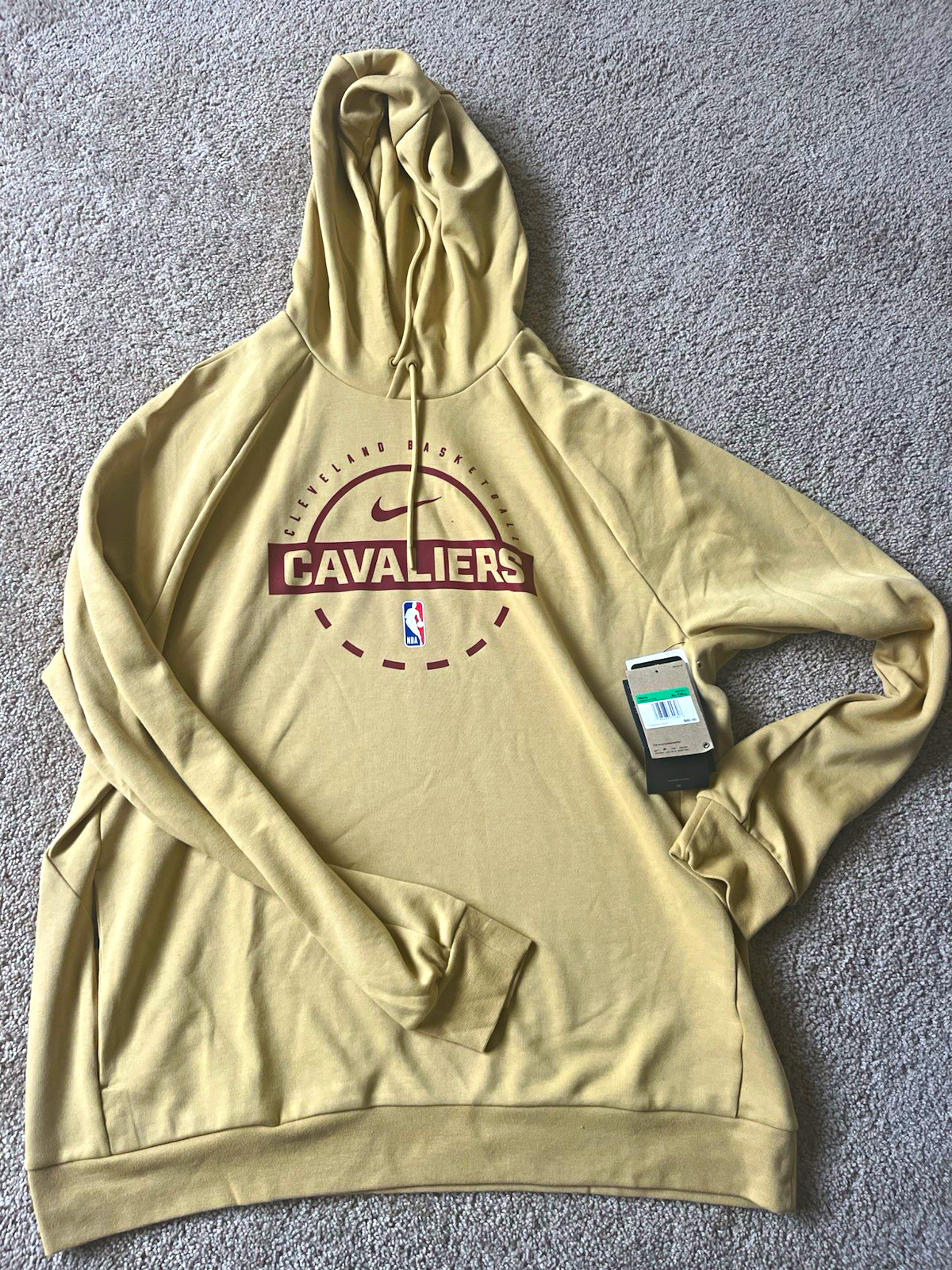 Nike Cleveland Cavaliers NBA Dri-FIT Hoodie Beige Men's XL Tall Nike Cleveland Cavaliers NBA Dri-FIT Hoodie Beige Men's XL Tall
