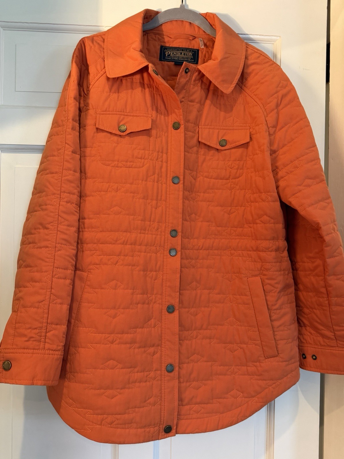 Pendleton Women NWOT Desert Rose Quilted Shacket Jacket Coral Orange Medium M Pendleton Women NWOT Desert Rose Quilted Shacket Jacket Coral Orange Medium M
