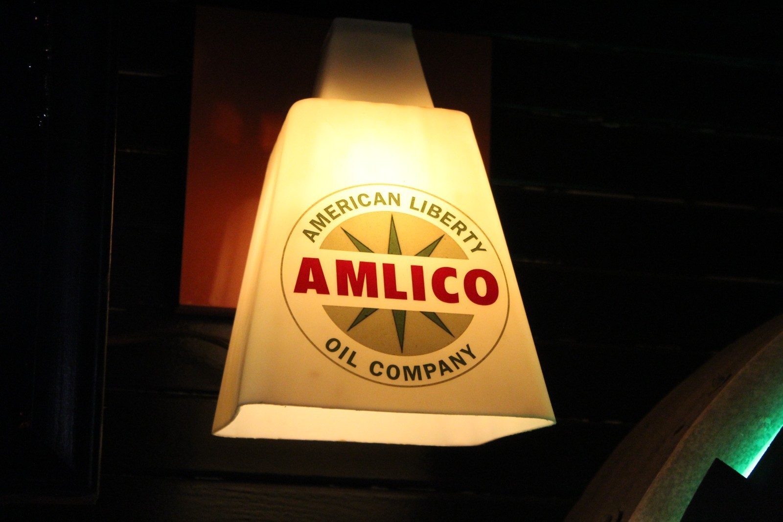 SCARCE 1950s AMILICO OIL AMERICAN LIBERTY TYLER TEXAS LIGHTED DEALER SIGN GAS 66
