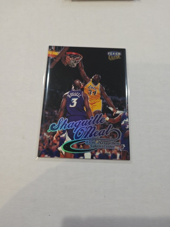 1998-99 Fleer Ultra - Shaquille O'Neal #93 1998-99 Fleer Ultra - Shaquille O'Neal #93
