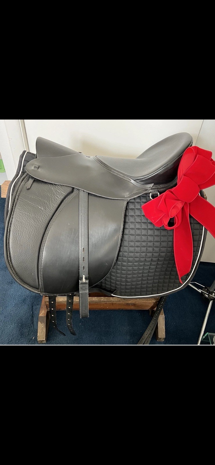 Ansur Treeless Dressage Saddle Package NEW Ansur Treeless Dressage Saddle Package NEW
