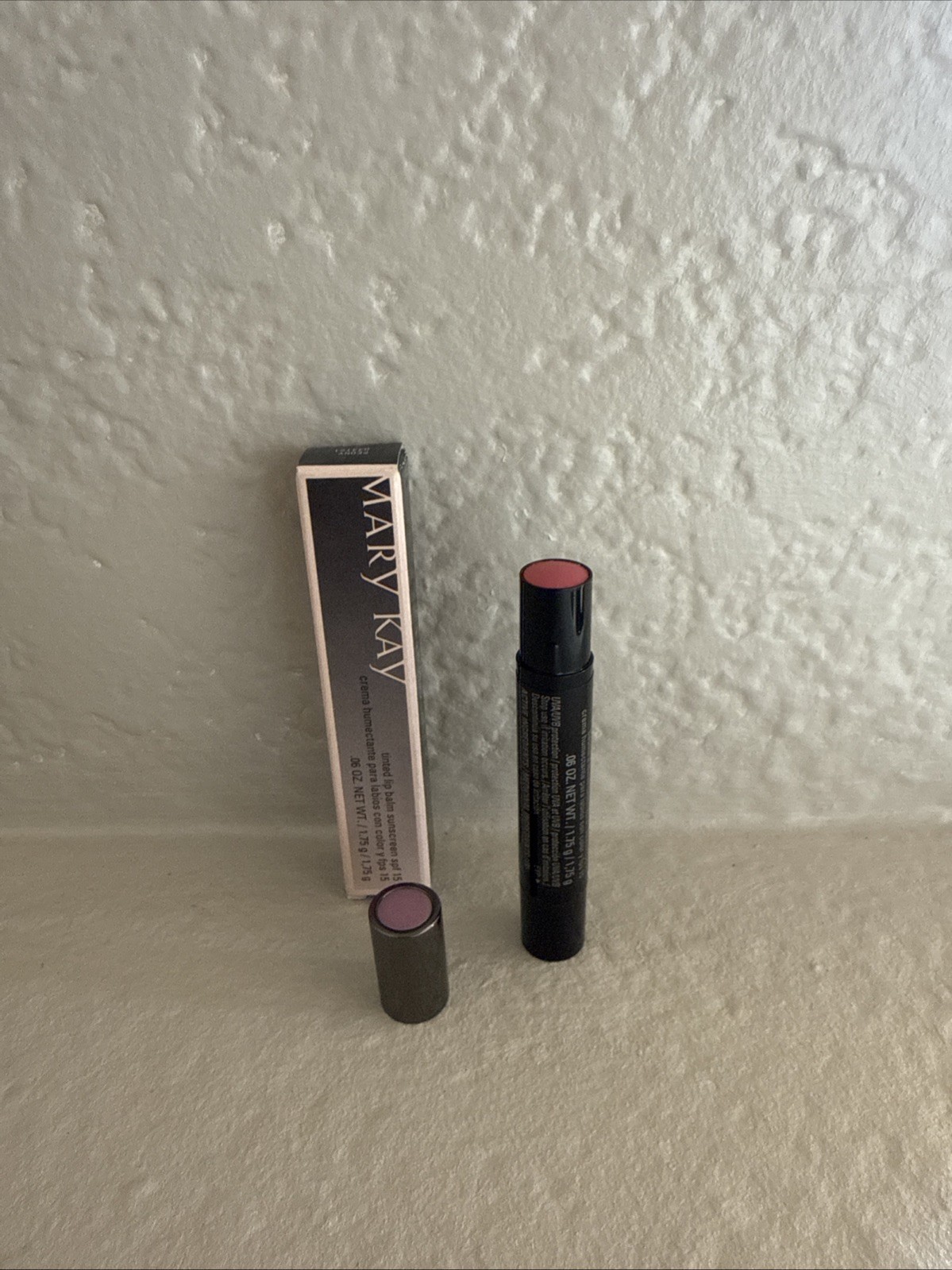 New Retired Mary Kay Tinted Lip Balm - PEONY New Retired Mary Kay Tinted Lip Balm - PEONY