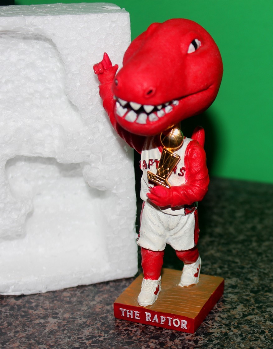 Rare AGP Mini Toronto Raptors 2008 Mascot bobblehead w/ NBA Gold Trophy Pin SGA