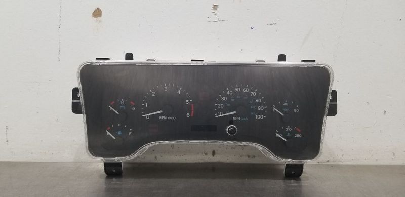 1997-2000 Jeep Wrangler Speedometer Cluster MPH Assembly OEM