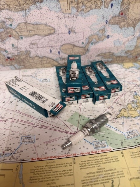 Champion pack of 6 #QC10PEPB Double Platinum Spark Plug 7919. Champion pack of 6 #QC10PEPB Double Platinum Spark Plug 7919.