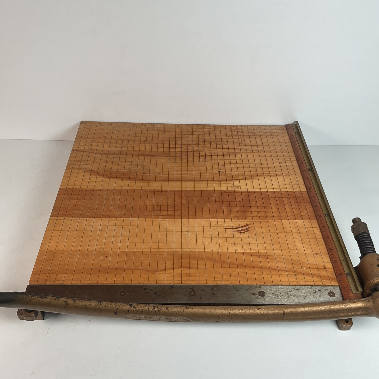 Vintge Ingento Paper Cutter | No 5 1/2 | 1950s | Ideal School Supply | Cast Iron Vintge Ingento Paper Cutter | No 5 1/2 | 1950s | Ideal School Supply | Cast Iron