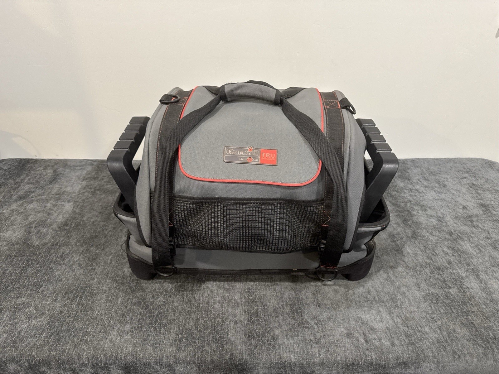 Charbroil Char-Broil Grill2Go Carry All Case W/Grill X200 Brand New Charbroil Char-Broil Grill2Go Carry All Case W/Grill X200 Brand New