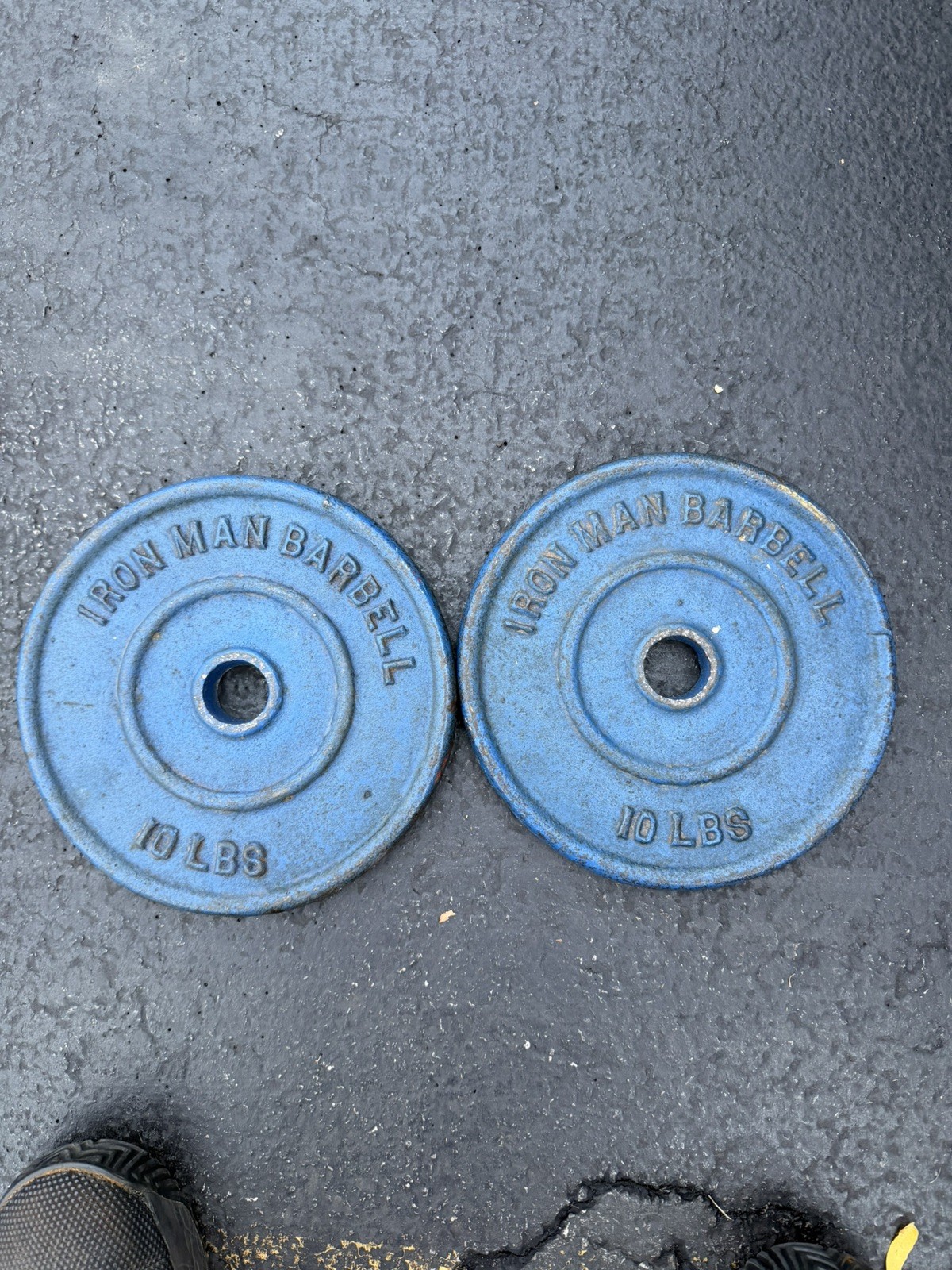 Vintage Iron Man 10lb Standard Weight Plate Pair