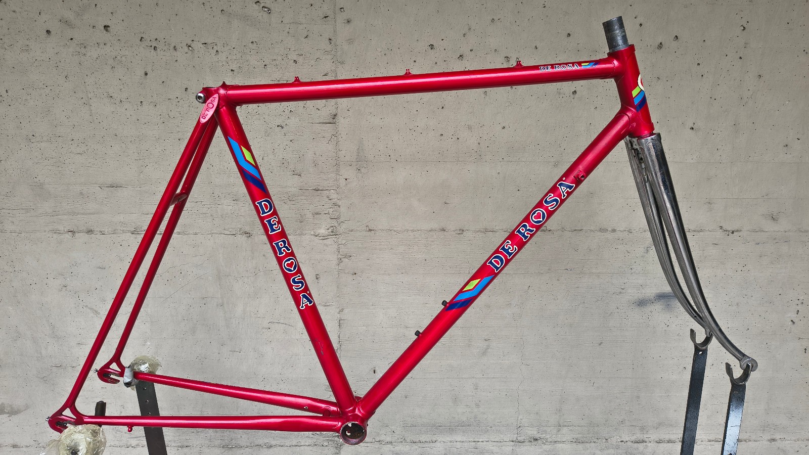 DE ROSA - COLUMBUS Steel Road Frame (size 54.5 - M) - Racing Frame 1980s