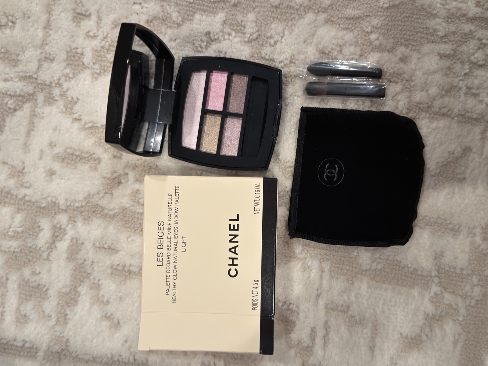 Chanel Les Bruges Eyeshadow In Shade Light Chanel Les Bruges Eyeshadow In Shade Light
