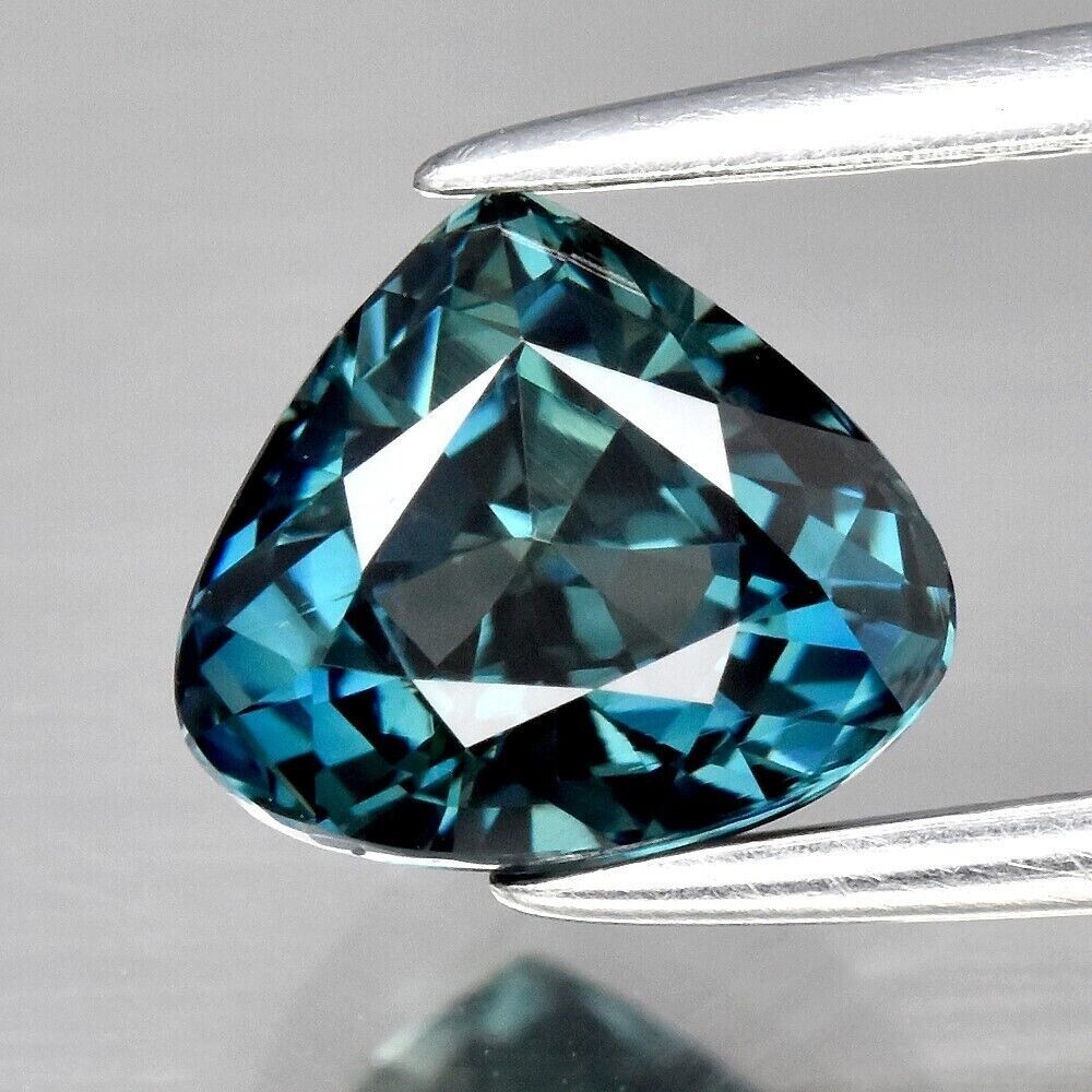 1.74ct Teal Blue Sapphire, Heated, Flawless, from Africa 1.74ct Teal Blue Sapphire, Heated, Flawless, from Africa