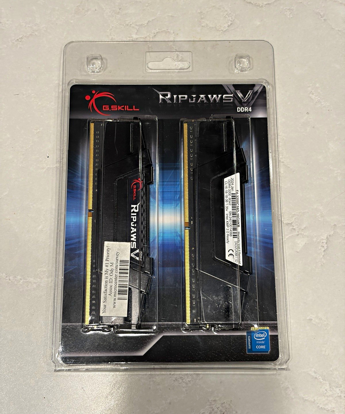 G.SKILL Ripjaws V 16GB (2x8GB) DDR4-3200 288-Pin DIMM XMP F4-3200C16D G.SKILL Ripjaws V 16GB (2x8GB) DDR4-3200 288-Pin DIMM XMP F4-3200C16D