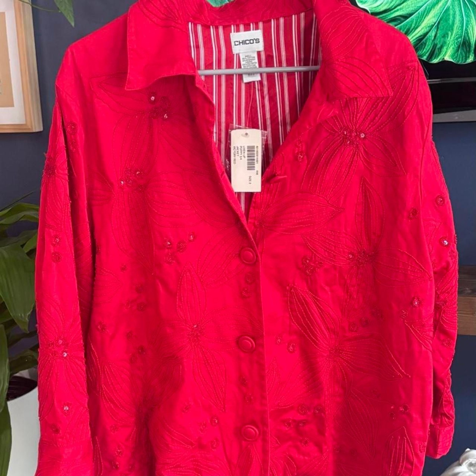 Chico-s Women\'s Red Shirt NWT Chico-s Women\'s Red Shirt NWT