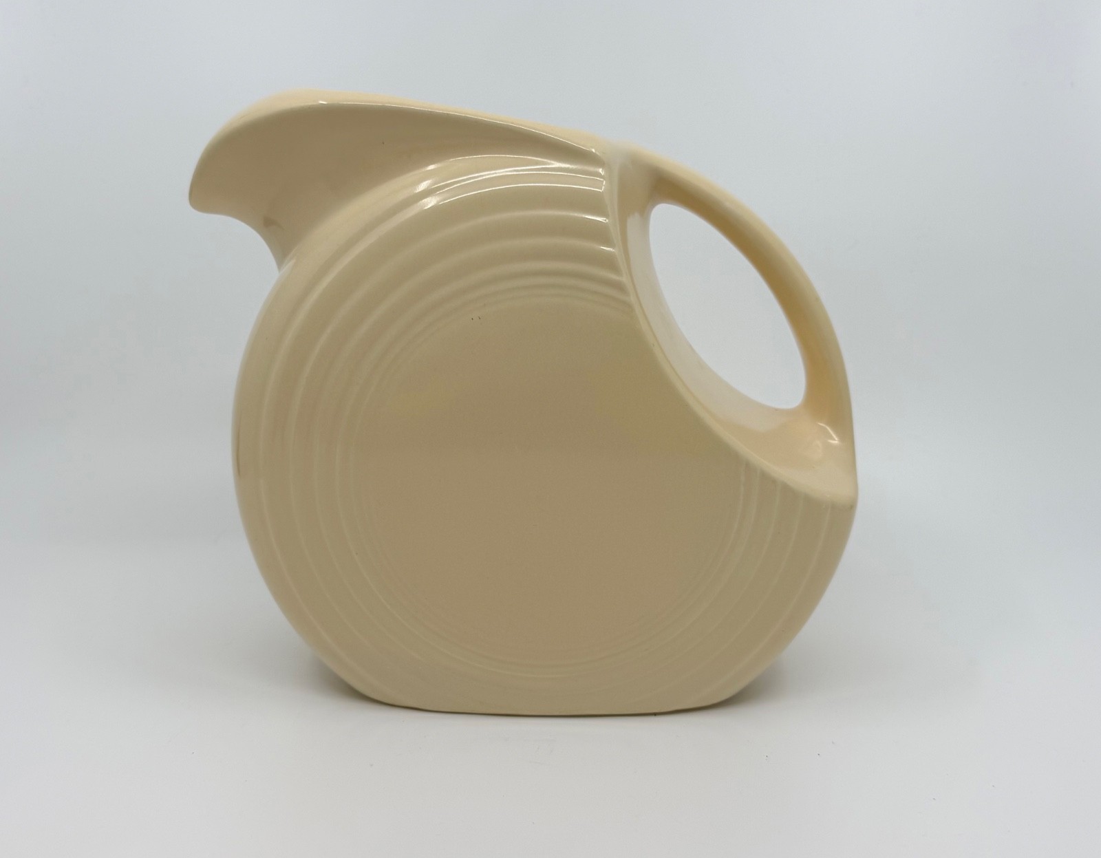 Vintage Fiesta Large Disc Pitcher Old Ivory Homer Laughlin HLC Fiestaware