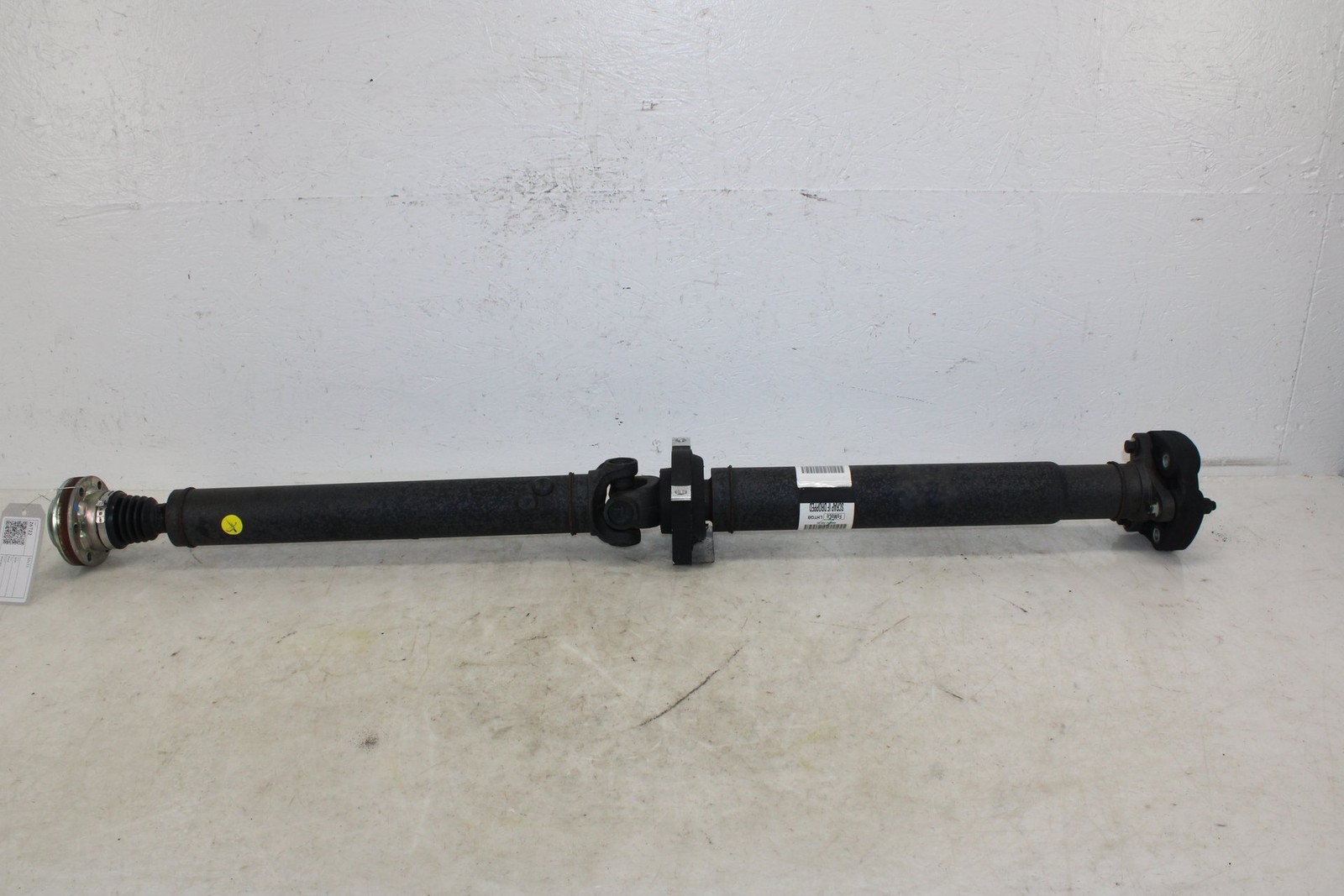 2018-2023 Ford Mustang 5.0l M/T Drive Shaft OEM SN33