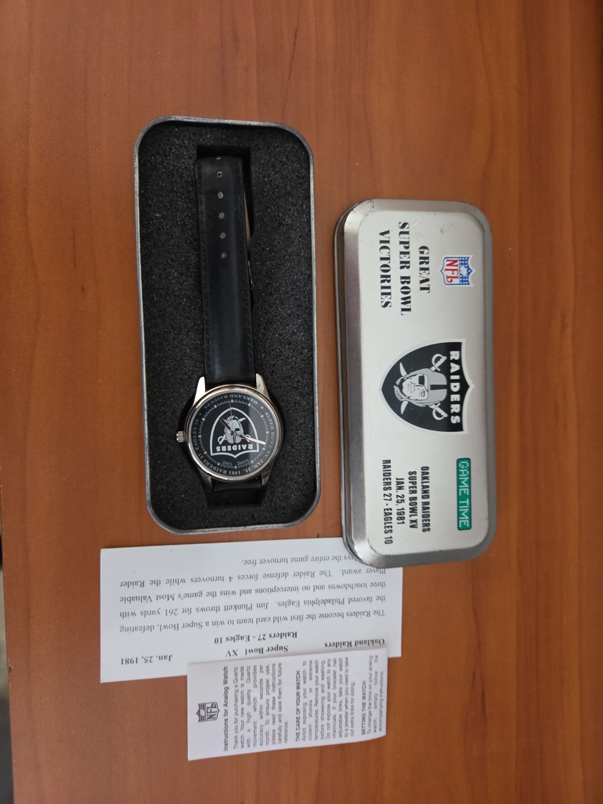 Oakland Raiders Super Bowl XV Watch Game Time Vintage NOS New Battery Working Oakland Raiders Super Bowl XV Watch Game Time Vintage NOS New Battery Working