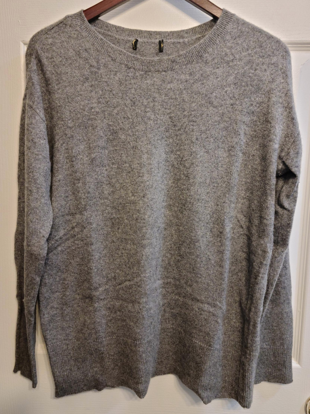 Charter Club 100% Cashmere Gray Crew Neck Sweater Womens Medium