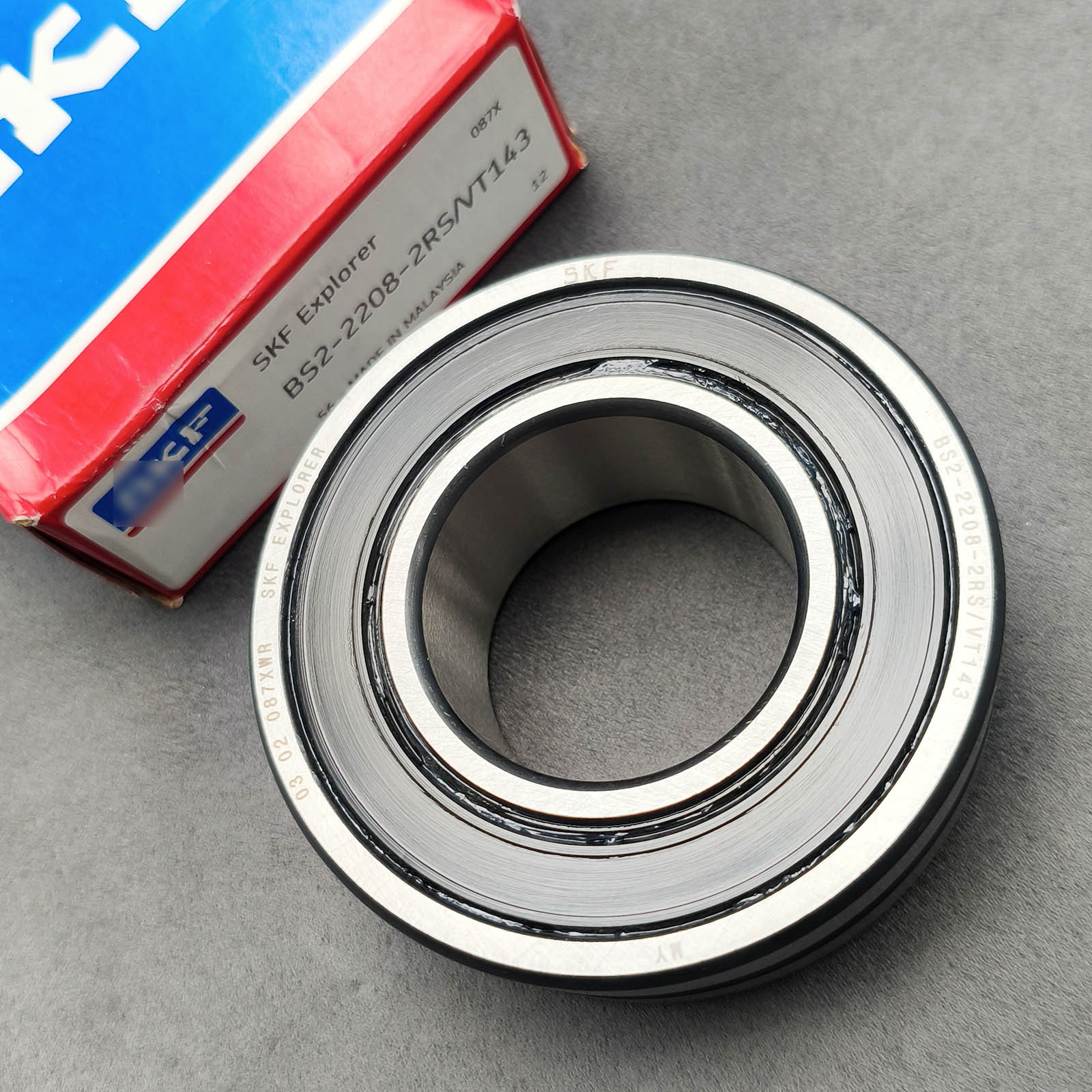 New 40x80x28mm Sealed Spherical Roller Bearing for SKF BS2-2208-2RS/VT143