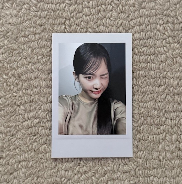 TripleS Assemble24 Soyeon Pre Order Polaroid TripleS Assemble24 Soyeon Pre Order Polaroid