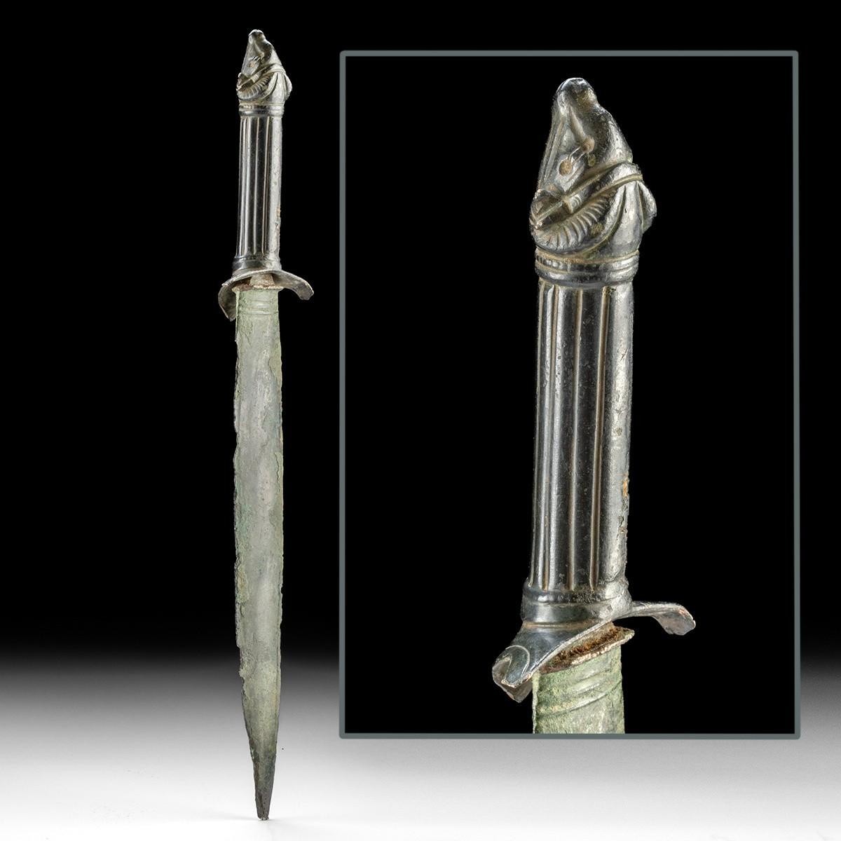 Authentic Roman Patera Handle Dagger w/Ancient Luristan Blade Ex-Artemis Gallery