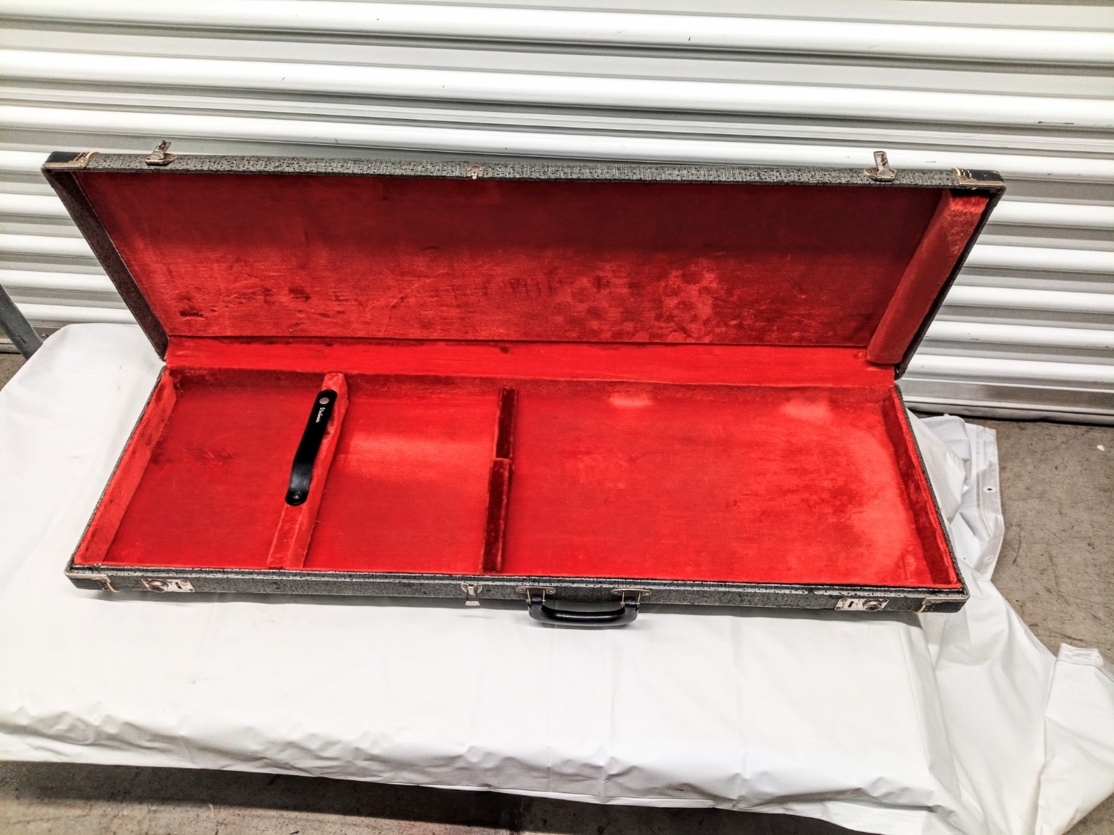 Vintage Fender Usa Mustang Guitar Hard Case USED. 41\