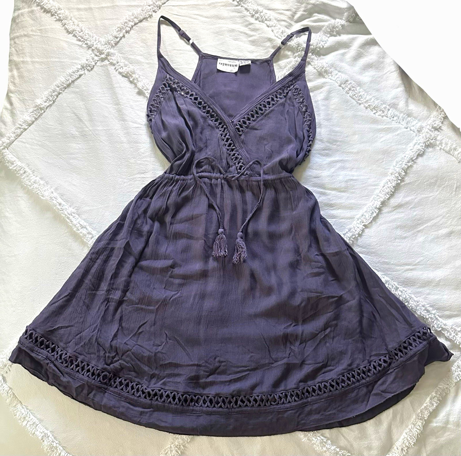 Purple Women’s Size M/L RayaSun Smocked Tie-Front Tassel Cotton Mini Dress Purple Women’s Size M/L RayaSun Smocked Tie-Front Tassel Cotton Mini Dress
