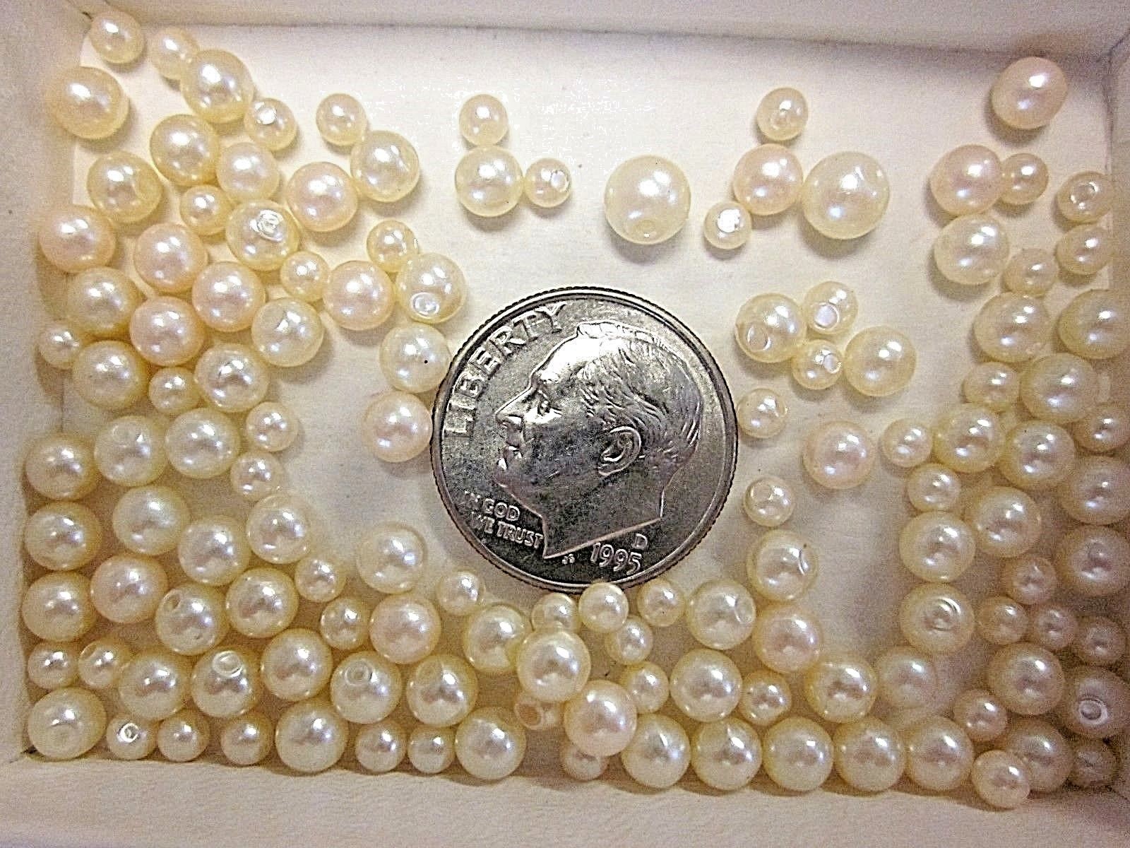 130 VTG NOS SMALL NO HOLE & 1 HOLE FAUX PEARLS LOT 2mm- 4mm JEWELRY REPAIR CRAFT 130 VTG NOS SMALL NO HOLE & 1 HOLE FAUX PEARLS LOT 2mm- 4mm JEWELRY REPAIR CRAFT