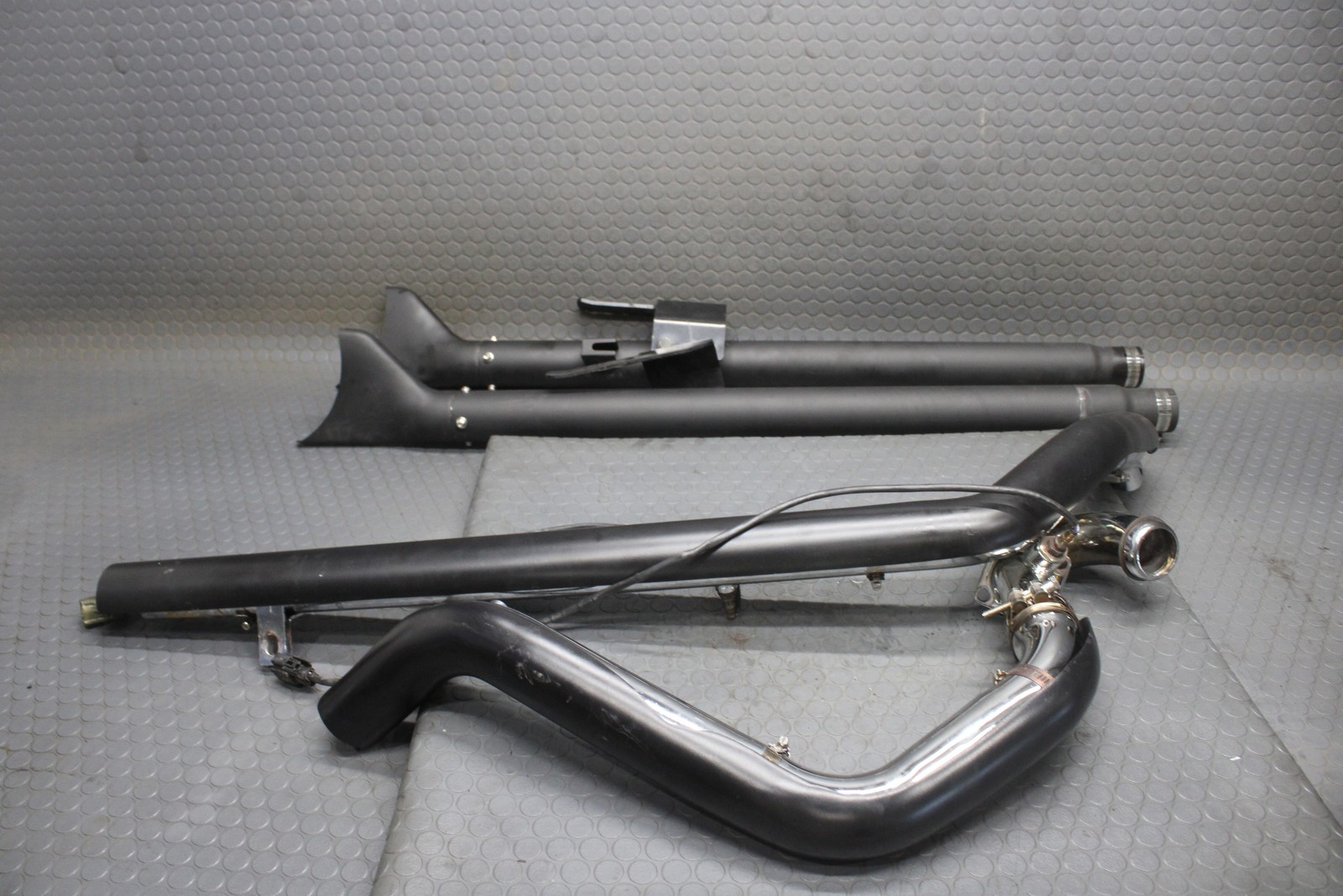 08-16 Harley-davidson Ultra Limited Sharkroad Cholo 2-2 Fishtail Exhuast System