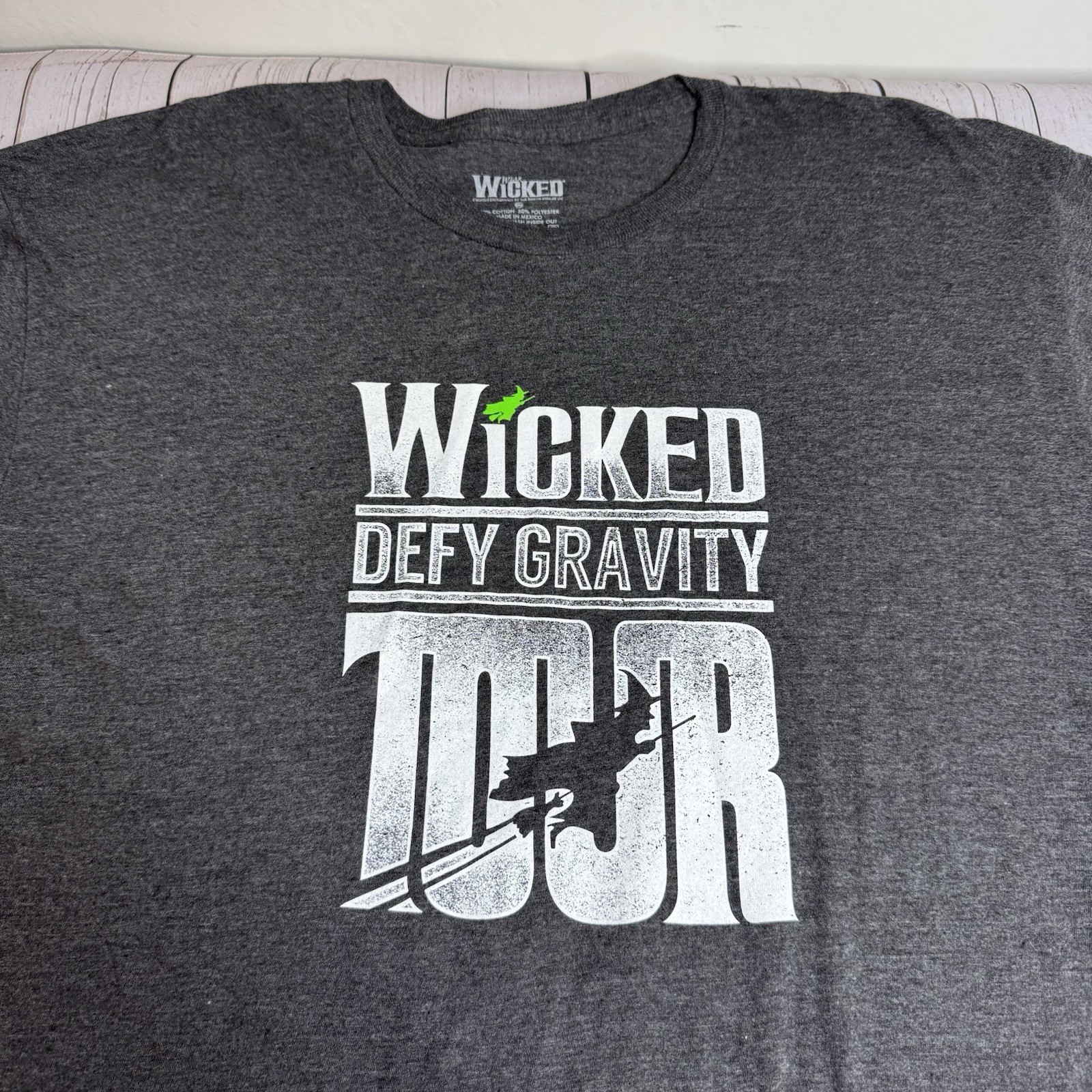 Wicked Defy Gravity 2023 Tour Graphic T Shirt Size XXL Wizard Of Oz Gray Wicked Defy Gravity 2023 Tour Graphic T Shirt Size XXL Wizard Of Oz Gray
