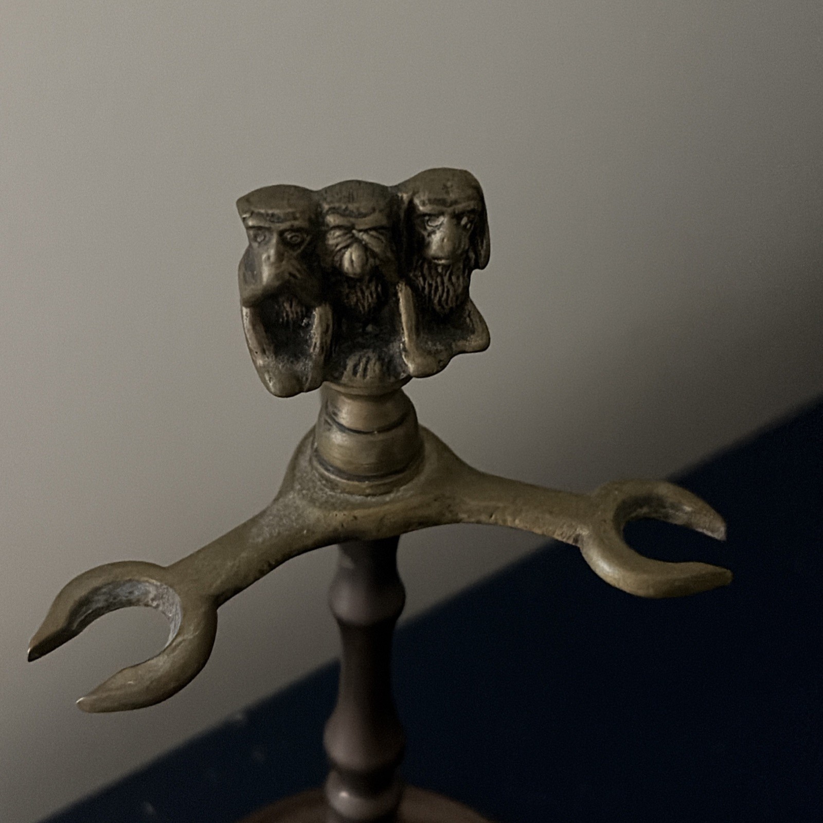 Vintage Solid Brass Stand | Toothbrush/Razor Holder | Monkeys 🐵 Vintage Solid Brass Stand | Toothbrush/Razor Holder | Monkeys 🐵