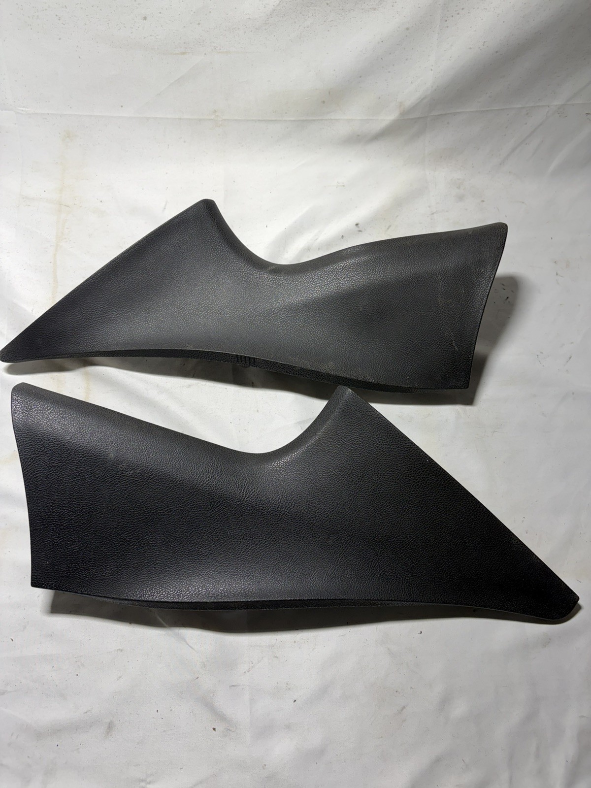 2011-2023 Dodge Charger Center Console Cover Trim Panel Driver Passenger OEM 259 2011-2023 Dodge Charger Center Console Cover Trim Panel Driver Passenger OEM 259
