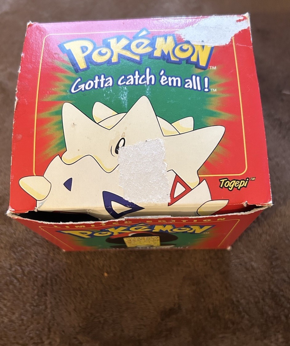 Pokemon Burger King 1999 Togepi Limited Edition 23k Gold Plated Trading Card Pokemon Burger King 1999 Togepi Limited Edition 23k Gold Plated Trading Card