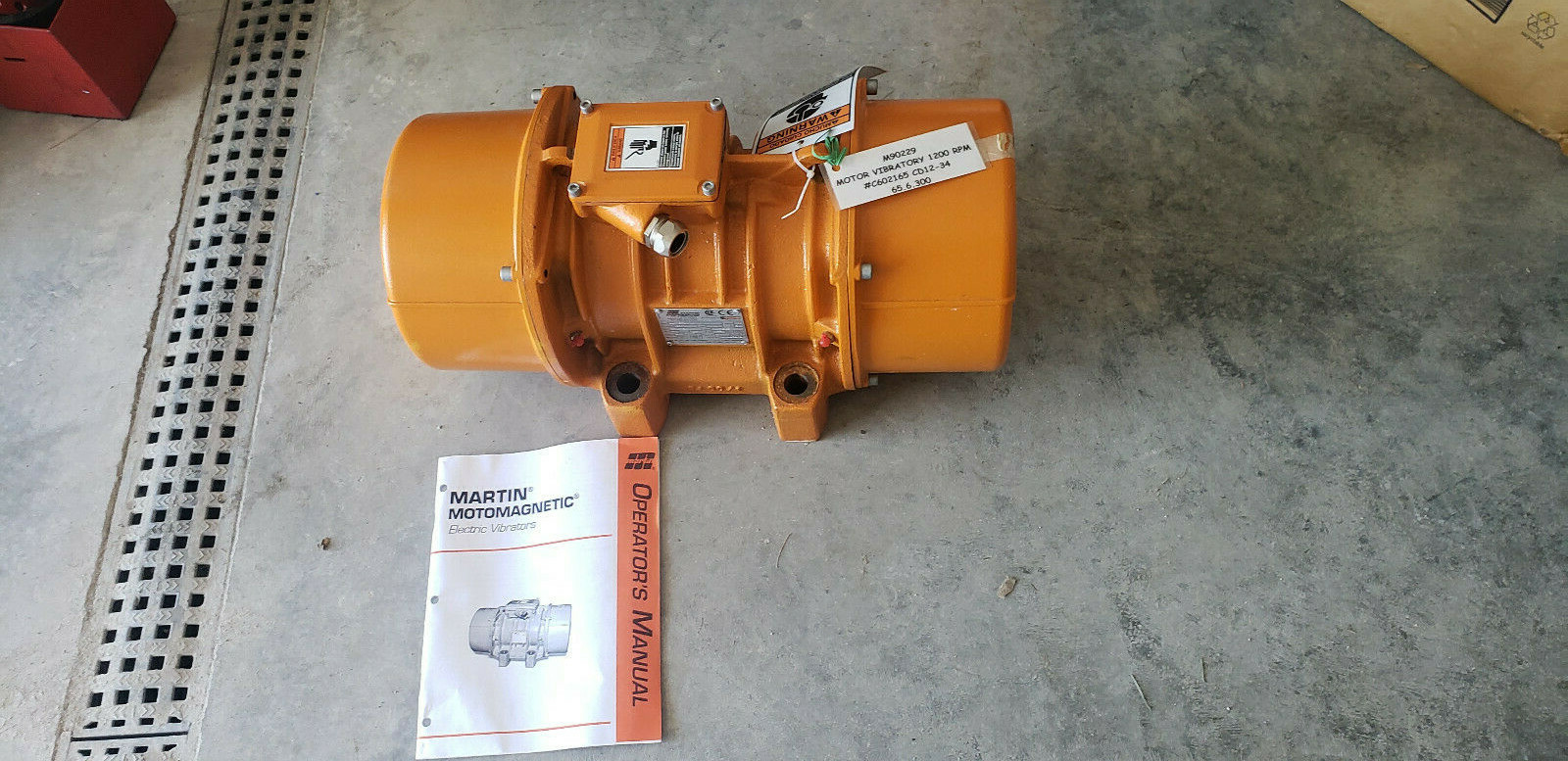NEW Martin C602165 CD12-3410 Electric Vibrator Motor 3410 Force/lbs 230/460V NEW Martin C602165 CD12-3410 Electric Vibrator Motor 3410 Force/lbs 230/460V