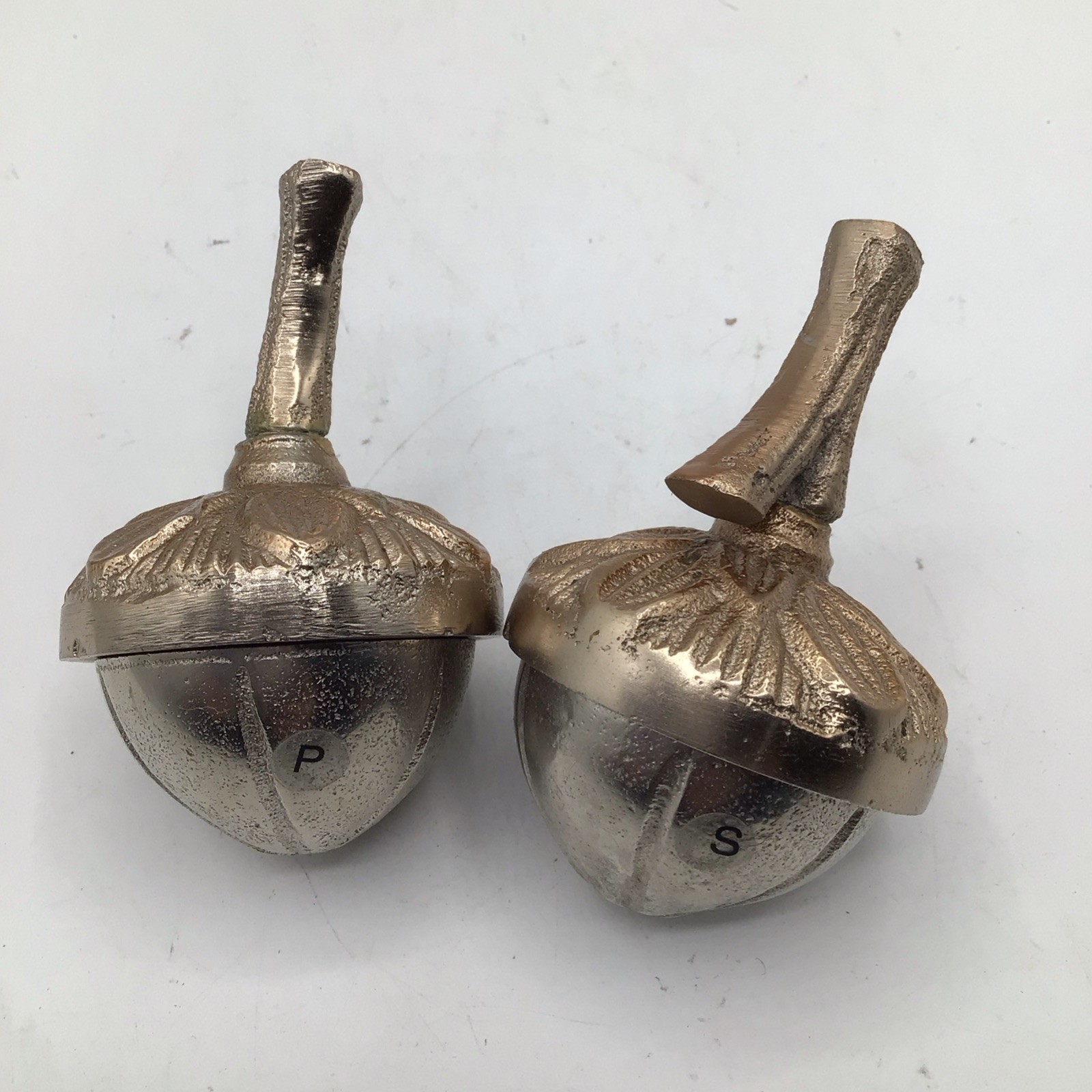 Pier 1 Silver And Bronze Metal Acorn Salt And Pepper Shakers Pier 1 Silver And Bronze Metal Acorn Salt And Pepper Shakers