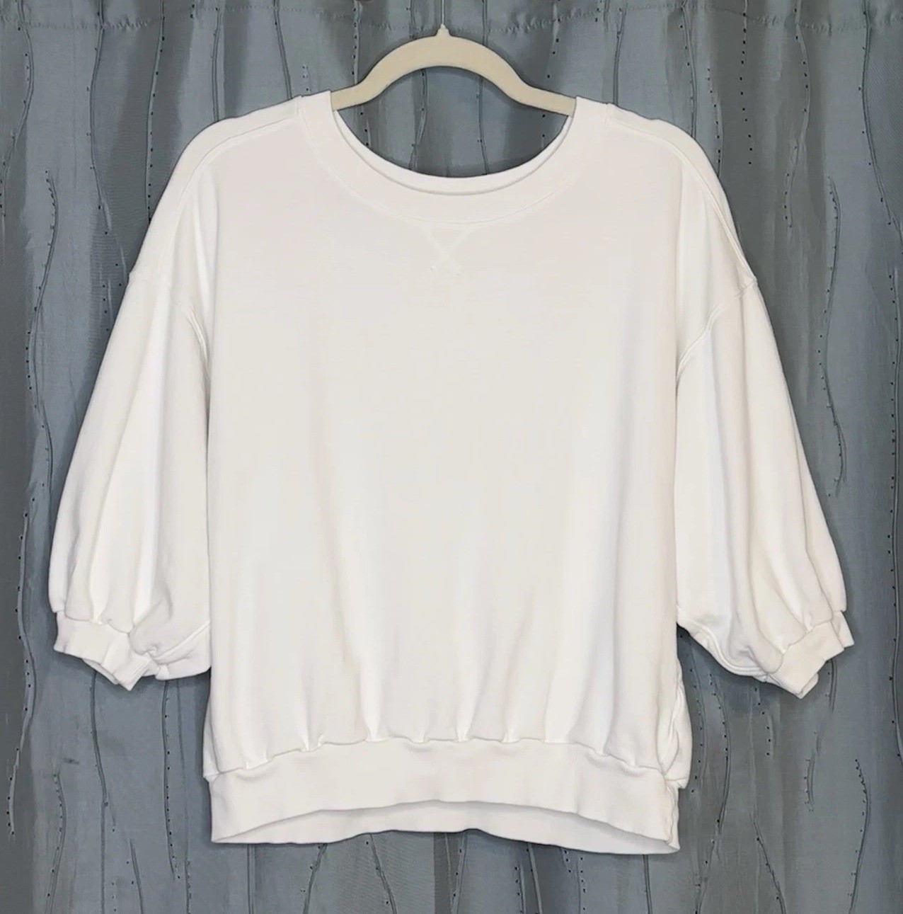 Anthropologie Pilcro Slouchy Crew Neck White Sweatshirt Relaxed Minimalist M