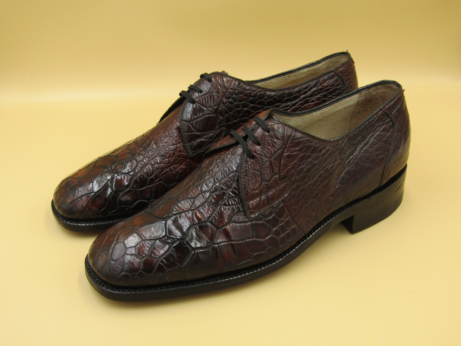 VTG 1970s Handcrafted Exotic Leather Men Derby Shoes Brown Oxford Sz 10.5 VTG 1970s Handcrafted Exotic Leather Men Derby Shoes Brown Oxford Sz 10.5