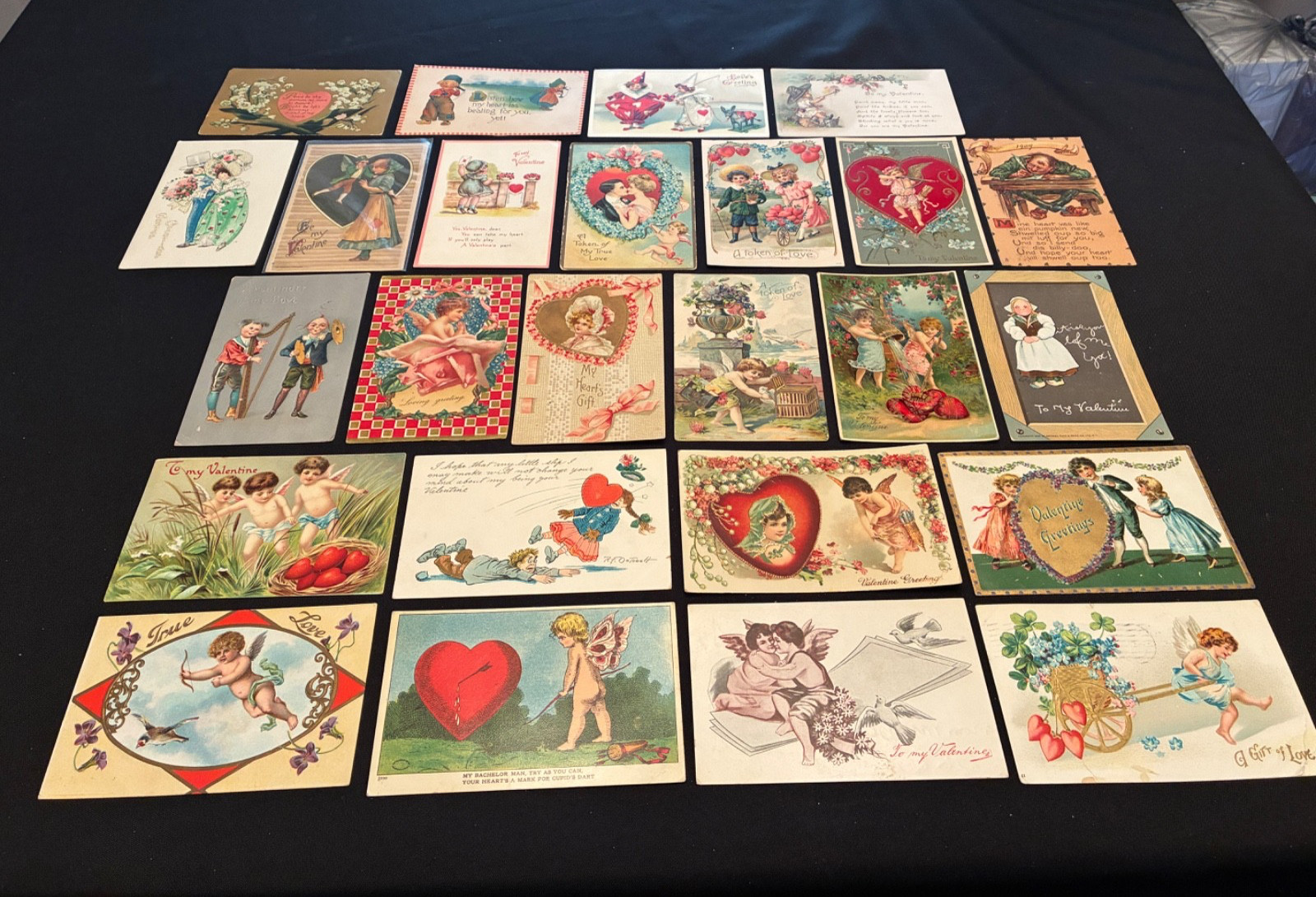 LOT OF 25 VINTAGE VALENTINES DAY HOLIDAY POSTCARDS WONDERFUL ARTISTS LOT OF 25 VINTAGE VALENTINES DAY HOLIDAY POSTCARDS WONDERFUL ARTISTS