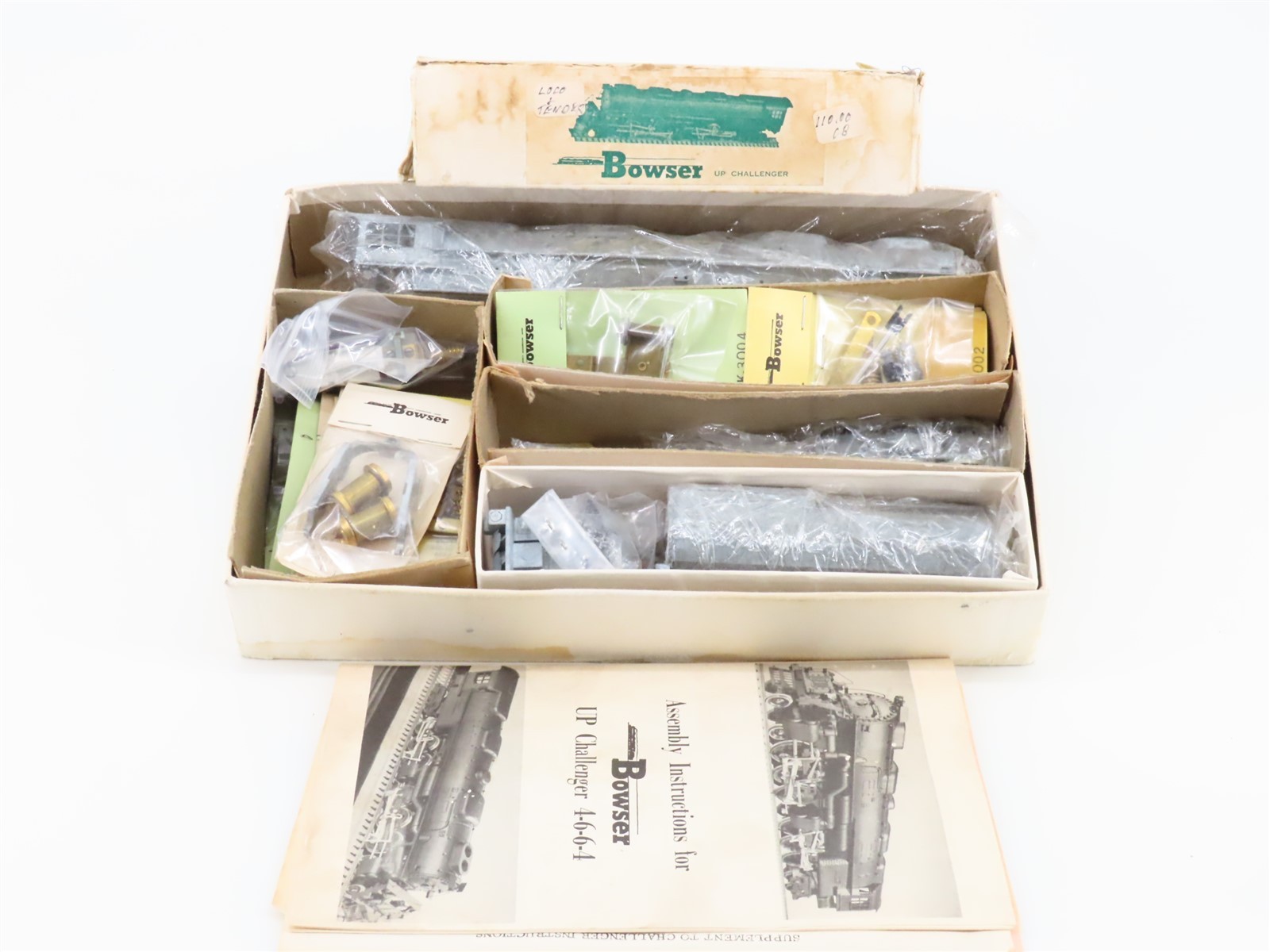 HO Scale Bowser Kit Undecorated UP 4-6-6-4 Challenger Steam Locomotive