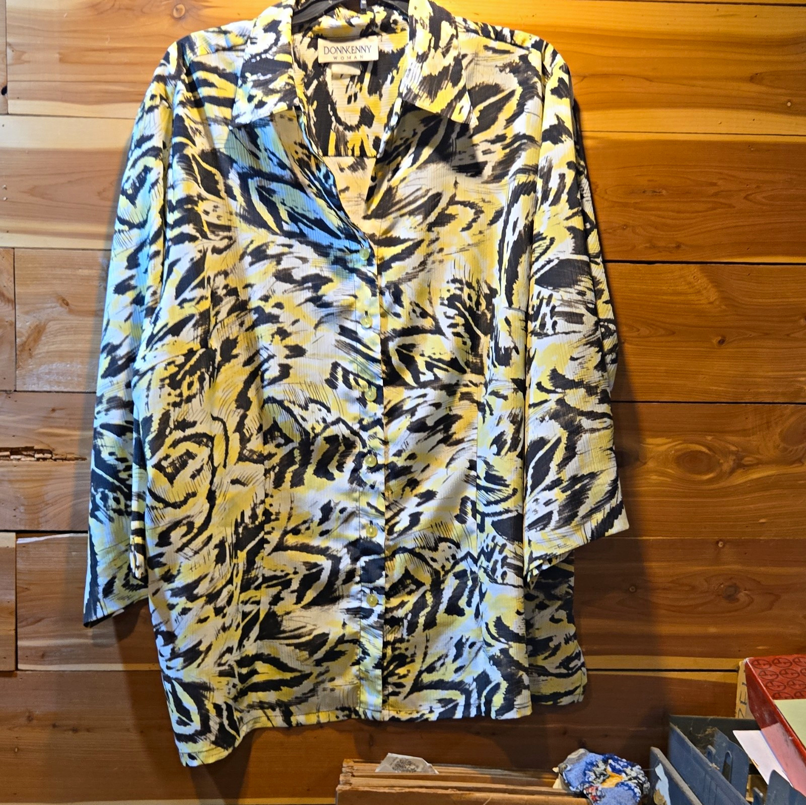 DONNKENNY WOMAN Abstract Woven Collared Button-Up Blouse 3/4 Sleeve XL DONNKENNY WOMAN Abstract Woven Collared Button-Up Blouse 3/4 Sleeve XL