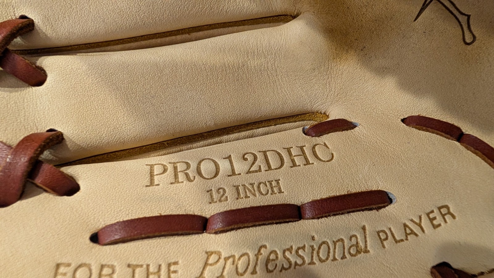 Rawlings HEART of the HIDE Model PRO12DHC - Left Handed Thrower LHT 12.0 Rawlings HEART of the HIDE Model PRO12DHC - Left Handed Thrower LHT 12.0