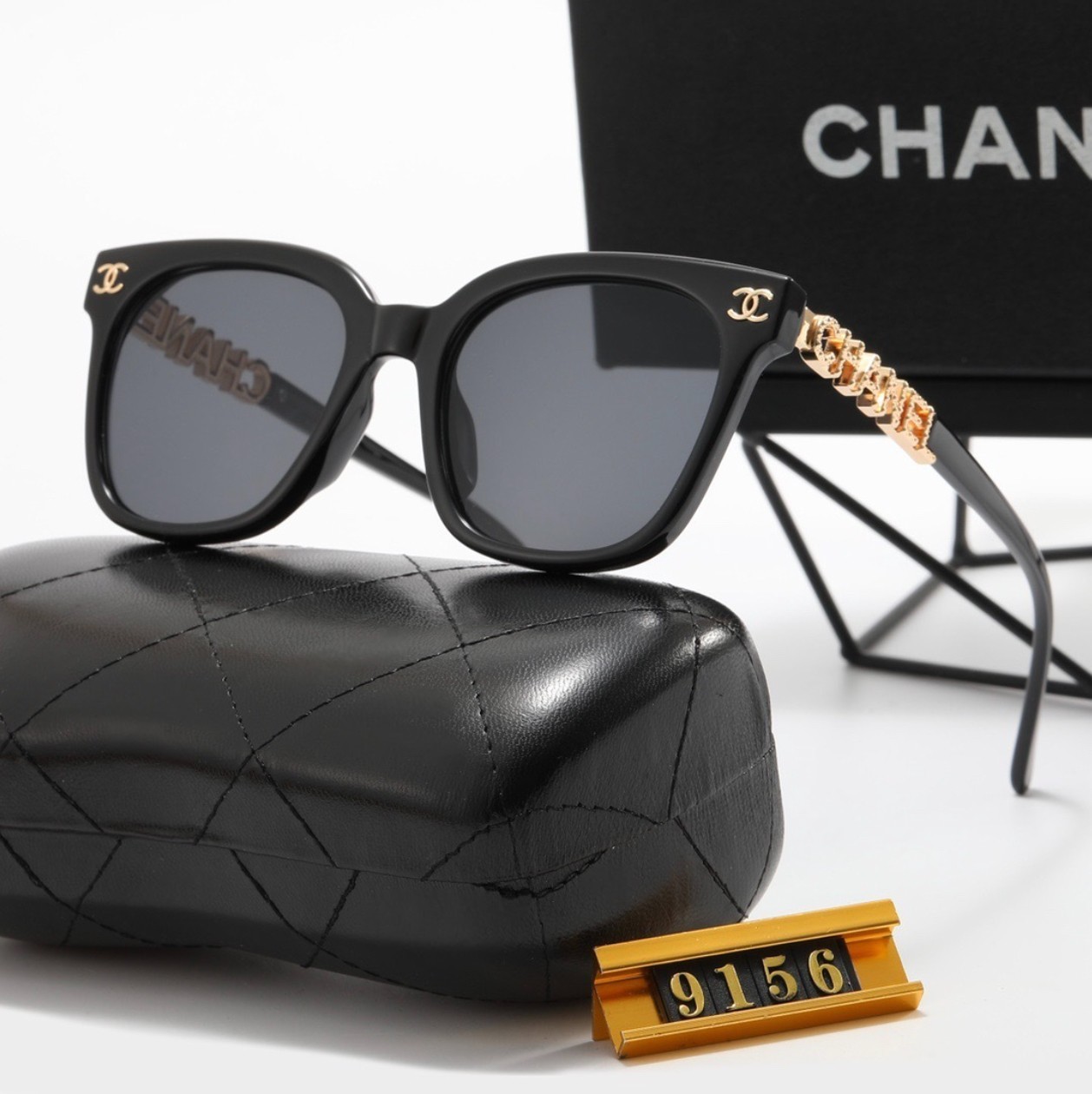 Gorgeous CHANEL 0748 Square Black Eyeglasses 62-16-142 with Case and Box Gorgeous CHANEL 0748 Square Black Eyeglasses 62-16-142 with Case and Box