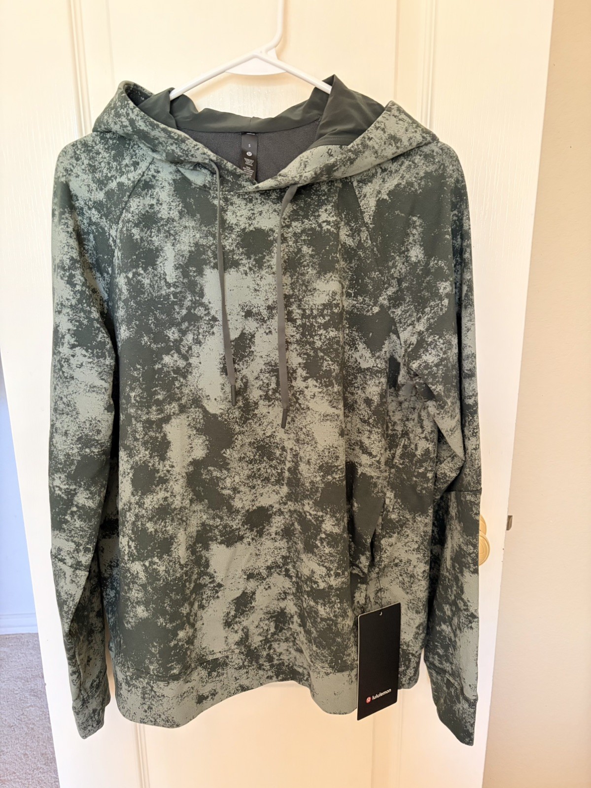 NWT Lululemon City Sweat Pullover Hoodie OTMO SZ L Large NWT Lululemon City Sweat Pullover Hoodie OTMO SZ L Large