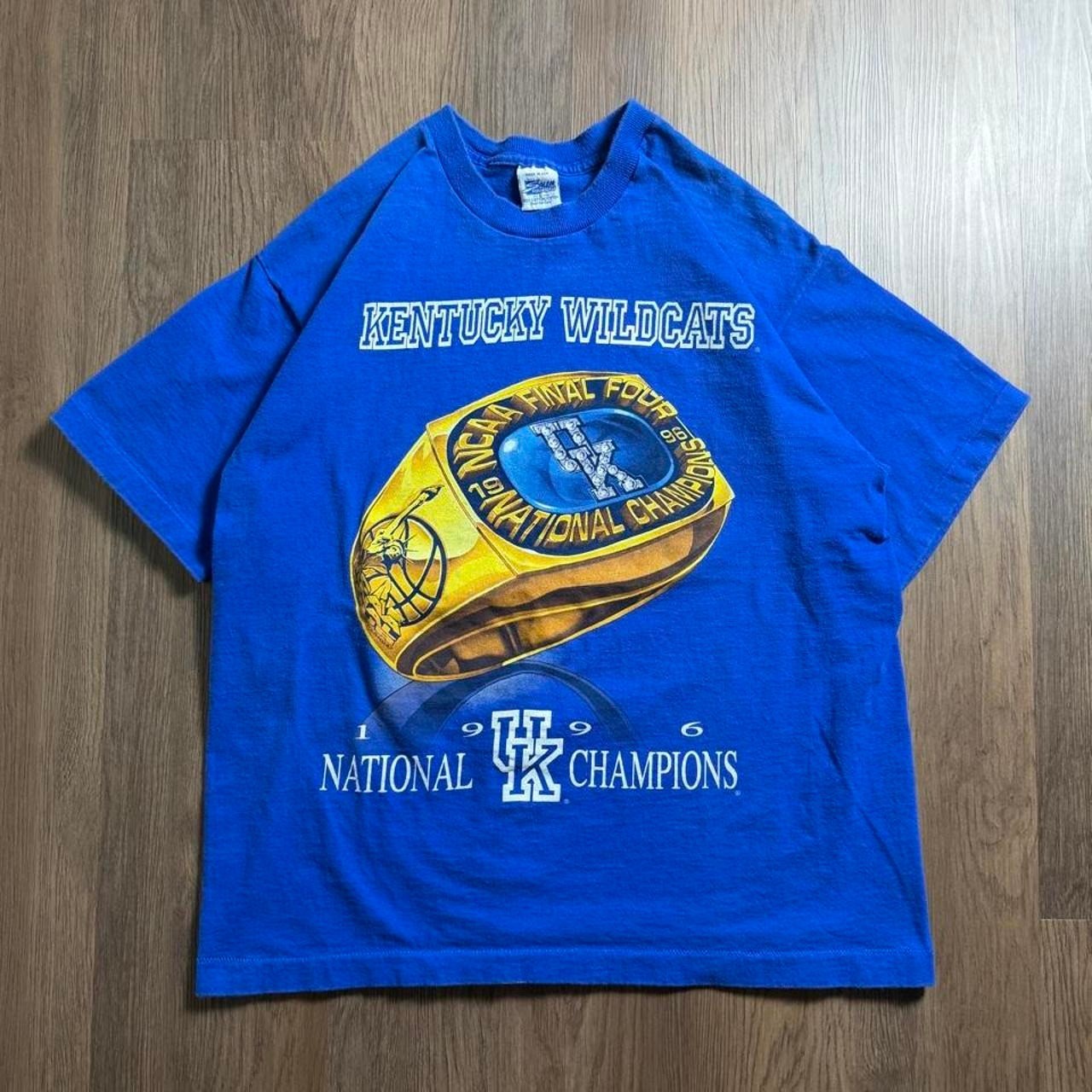 Vintage 1996 Kentucky Wildcats NCAA Champions T-Shirt Salem Sportswear Large Vintage 1996 Kentucky Wildcats NCAA Champions T-Shirt Salem Sportswear Large